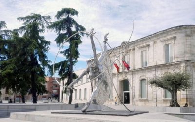 Comienza ‘Piel de metal’ con esculturas por las calles de San Fernando