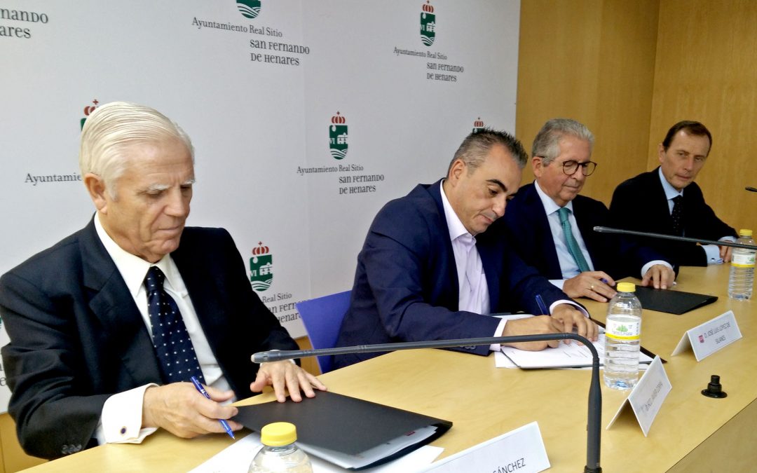 El Ayuntamiento de San Fernando de Henares, la Fundación Real Madrid y CLH renuevan su convenio de colaboración por una nueva temporada de la escuela ‘sociodeportiva’
