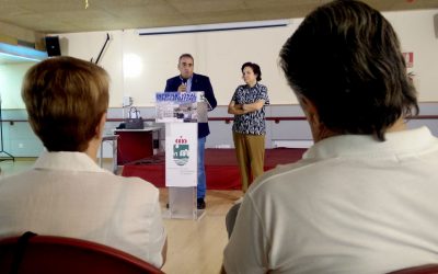 La lectura de un manifiesto y una charla participativa para celebrar el Día Internacional de las Personas Mayores