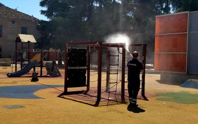 El área de Mantenimiento de la Ciudad emprende un programa de desinfección en todas las áreas de juegos infantiles del municipio