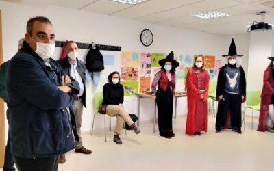 El alcalde, Javier Corpa, visita a los/as alumnos/as del curso ‘Certificado de Profesionalidad: Dinamización de actividades de tiempo libre educativo infantil y juvenil’ que hoy finalizaban la etapa teórica