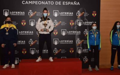 Las campeonas de esgrima y vecinas de San Fernando de Henares, María y Eva Ventura, vuelven a cosechar importantes éxitos en los Campeonatos de España