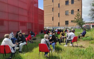 Los/as mayores de San Fernando de Henares y los/as estudiantes del IES Miguel Catalán comparten experiencias en torno al proyecto ‘Memoria Histórica’, enmarcado en la propuesta educativa ‘Aprendizaje y Servicio’