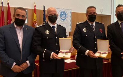 San Fernando de Henares celebra el patrón de la Policía Local con la entrega de insignias, felicitacionesy medallas a los/as integrantes del Cuerpo