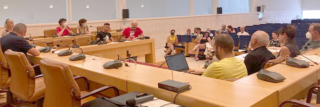 El alcalde de San Fernando de Henares, Javier Corpa, se reúne con más de una veintena de colectivos de la ciudad por la recuperación del río Jarama