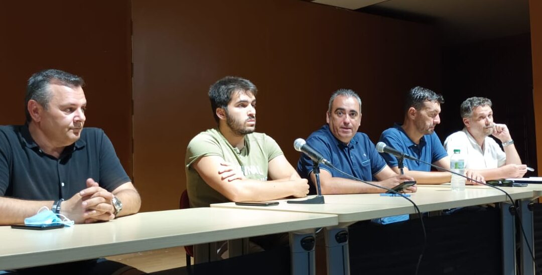 Masiva afluencia de vecinos/as a la Asamblea Ciudadana convocada por el alcalde de San Fernando de Henares, Javier Corpa, para dar cuenta de las últimas informaciones relativas a la grave problemática generada por Metro