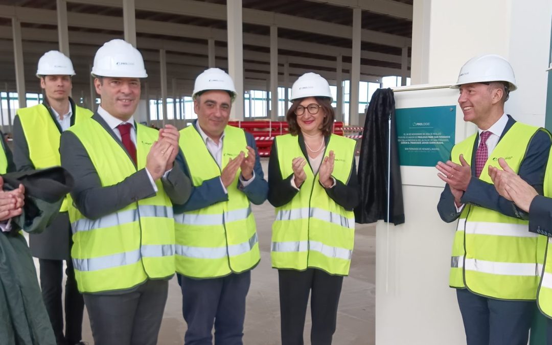 El alcalde, Javier Corpa; visita las instalaciones de Prologis Park San Fernando DC3 donde se está construyendo un edificio de 30.000 metros cuadrados que albergará un centro de pedidos ‘online’ de Alcamp