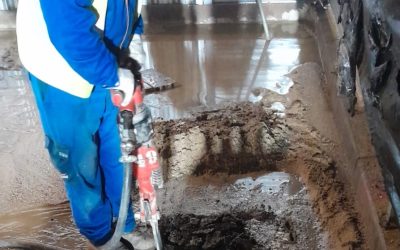 Nueva rotura en la canalización de gas que deja sin suministro a los/a vecinos/as de varias calles donde la Comunidad de Madrid acomete las obras para consolidar el terreno