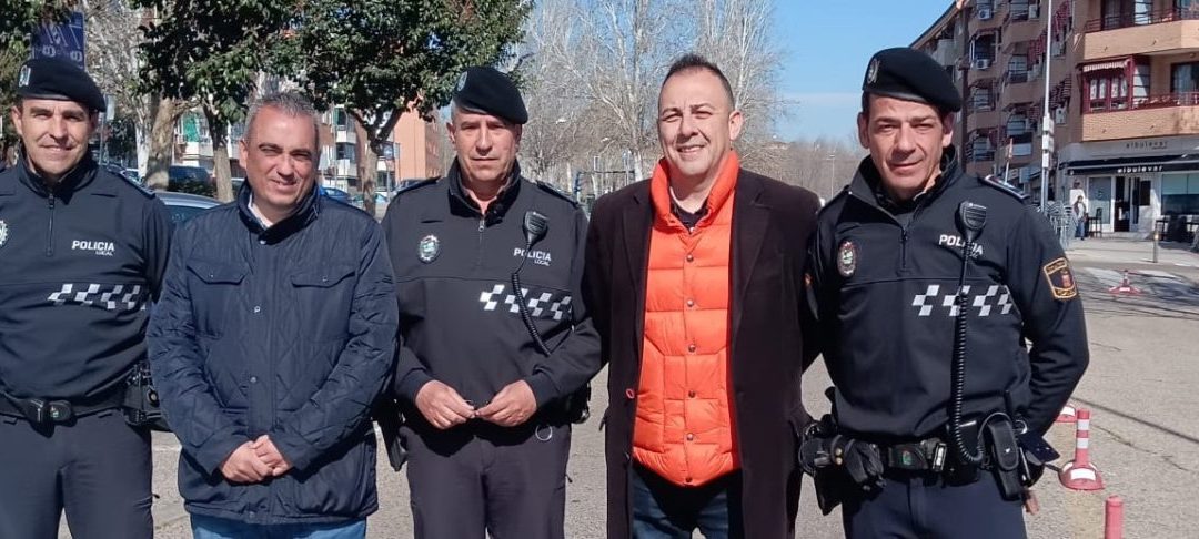 Policía Local refuerza la señalética en los accesos a los centros educativos de San Fernando de Henares