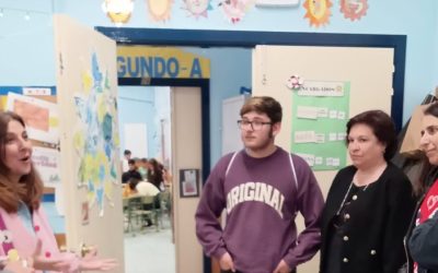El alcalde de San Fernando de Henares, Javier Corpa; visita el aula ‘Los Soles’ del CEIP Villar Palasí con motivo de la celebración del Día Internacional del Autismo
