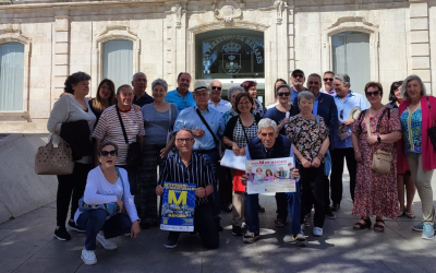 Los/as mayores muestran sus trabajos en las Jornadas de Puertas Abiertas ‘Con M de Mayores’