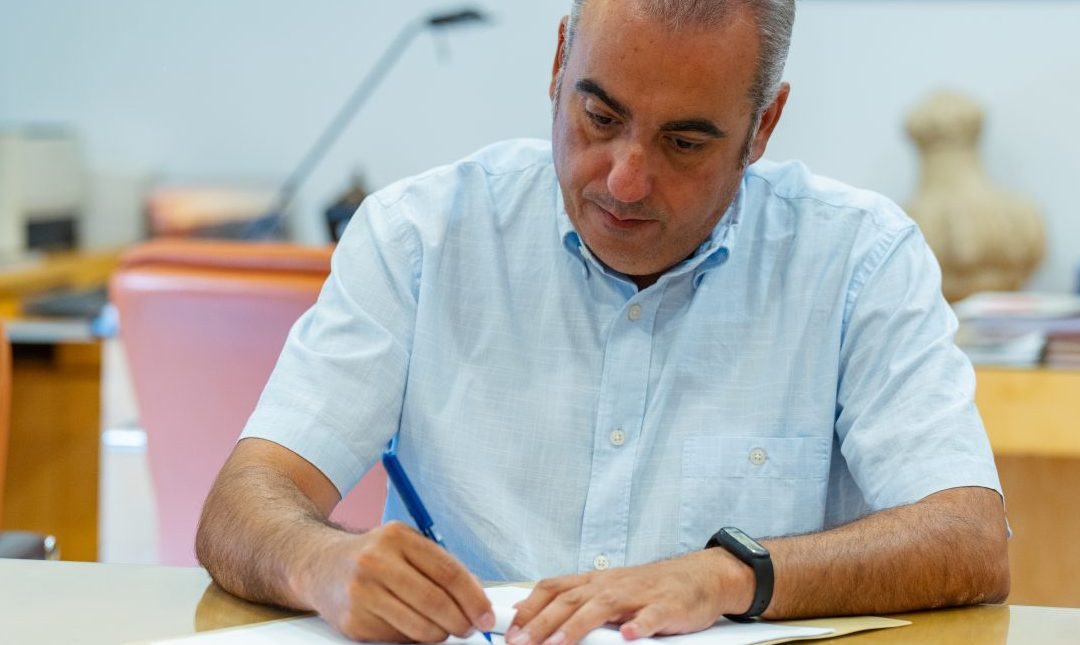 San Fernando de Henares suscribe convenios de colaboración con el Centro de Rehabilitación Laboral (CRL) y con Save the Children para trabajar, ‘de la mano’, en salud mental